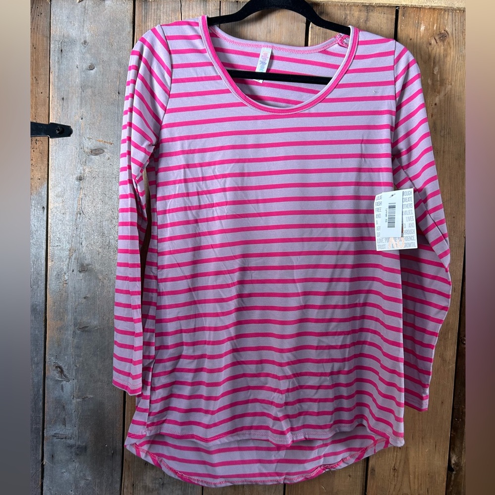 LuLaRoe Lynnae size XS with tags.